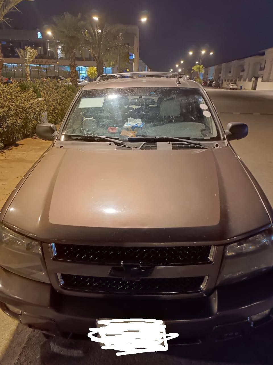 شوفرليت بلايزر وارد كندي مكفول من الضربه بيه قطعتين بارد ورشات قليله سونارها موجود موديل 2008 بجم تاهو رقم اربيل دولي سنويه لغايه 2030 محرك قبق ابيض جديد گير جديد حداديه وتبريد وكهربائيات وكامرة خلفيه وشاشه كلها جاهزة غرفه لون اسود جدا نضيفه للتواصل 
***********
***********
السعر 105 وبيها مجال قليل
