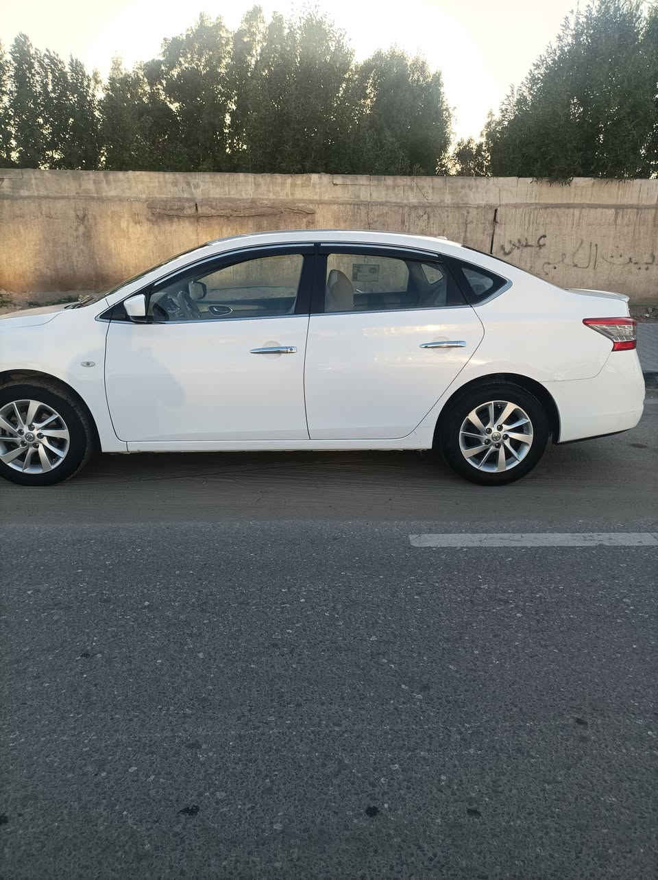 سلام عليكم نيسان سنترا 16 خليجي سبورت مكينه 1800 مانع انزلاق تبريد خلفي اسياره كفالة عامه اسعر  123 وبي مجال  مكان اسياره نجف  ***********
