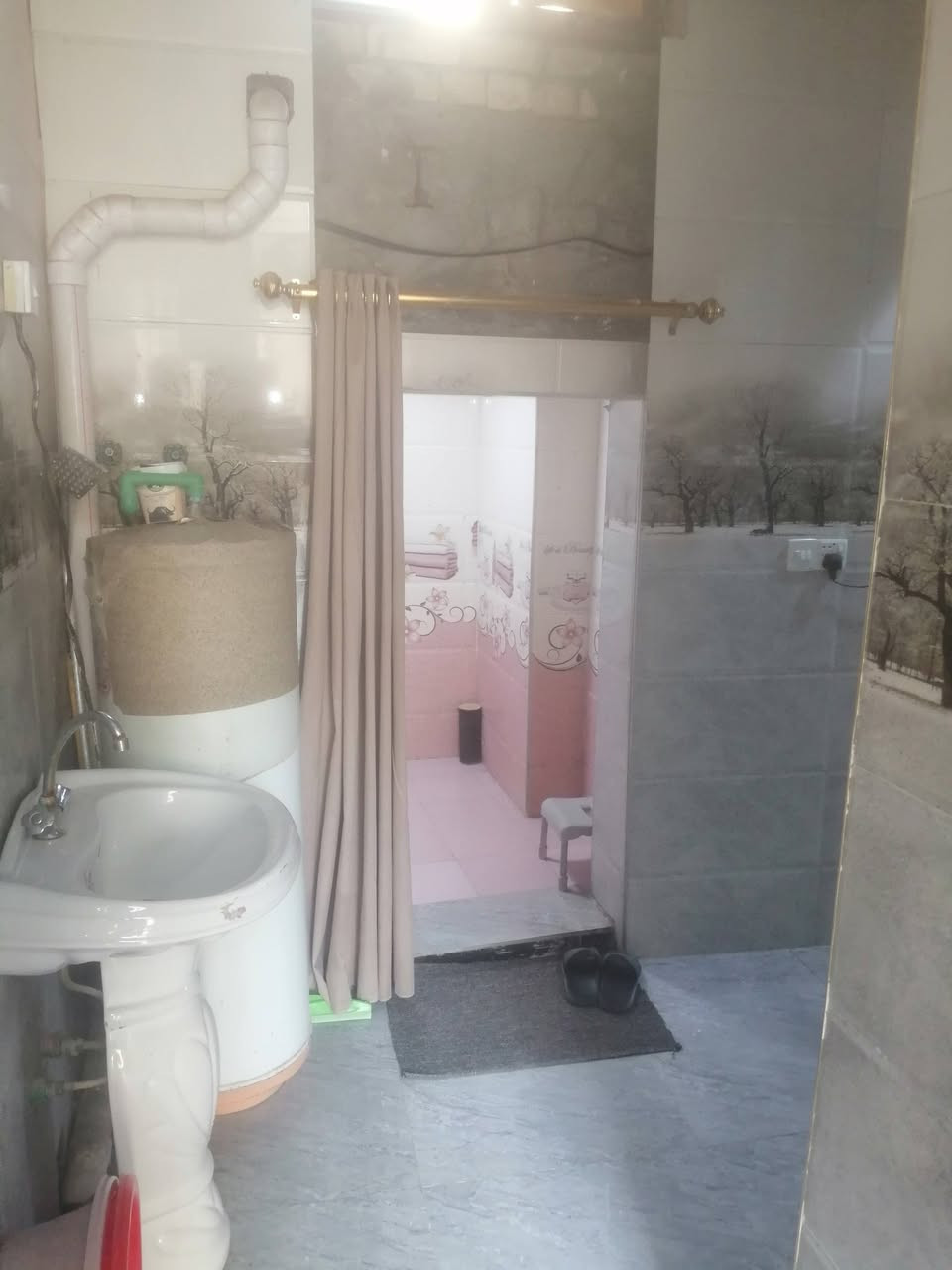 دار للبيع...
المساحة : 50 م٢ (دولان) 
نوع العقار : طابو صرف
الموقع : حي الزهراء / خلف المعهد التقني
السعر : 27 مليون
للاستفسار الاتصال على الرقم ***********
