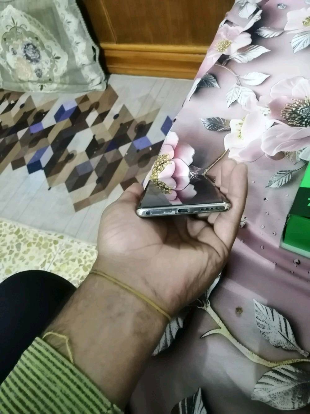 السلام عليكم
انفنكس نوت ٤٠برو 
ذاكره ٢٥٦
رام ٢٤ 
شحن ٧٠ واط واير لس ٢٠ 
بطاريه ٥ الاف
دبل سماعه من jBl
كامره ١٠٨ ميغا 
تردد شاشه ١٢٠ هرتز  

كامل ملحقات مكفول من الزلغ استخدام بيت  ملحقات مالته بلكارتون مامفتوحات

(مجرد ثلم صغير اباب مال الخط بيدي من طلعت الخط ماماثر ولو بنسبة ١٪) 
السعر ٢٣٠ الف وبي مجال حك جيتك
النجف الاشرف خلف الملعب 
***********