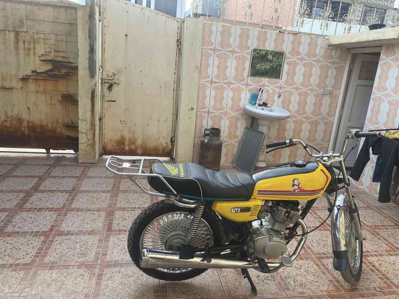 سلامو عليكم اخوان درجه فول نشط  ولاصارف ولابخار ولاصوت مابي شي نضيف موديل20
تايه وةرة يوم غيرت 
سعر٣٢٥بي مجال


**إذا كنت صاحب هذا الإعلان وتريد حذفه لأي سبب، رجاءا أرسل رسالة إلى الدعم الفني**