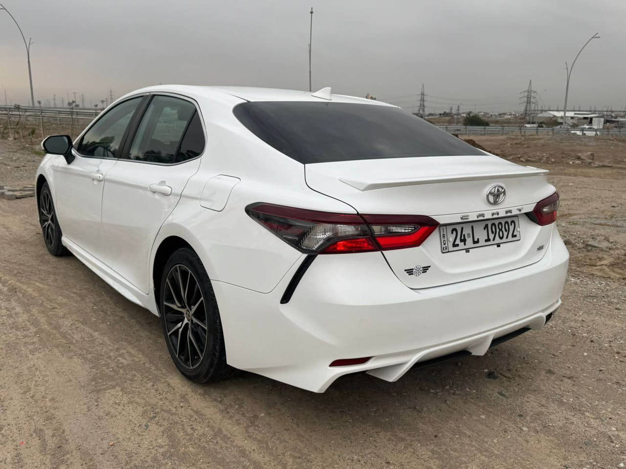 سلام عليكم للبيع 
تويوتا كامري 2022 كندي كلين تايتل ✅
مواصفات SE معروف 
سيارا كفاله عامه كلشي مابيها كلين تايتل 
ماشي 82 ميل 
سيارا حيل جديد حتى دعاميات بدون صبغ 
رقم سيارا دهوك تحويل وكاله بشرط 
مكان سيارا كركوك *********** كركوك, العراق
