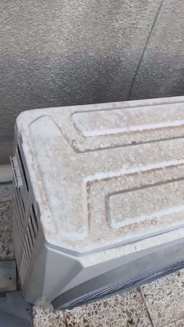 ❄️ مو كل تنظيف.. تنظيف! ❄️
بورشة العز للتبريد، السبلت مالتك يرجع وكالة! ما نكتفي بالبخ السطحي.. نفصخ القطعة الداخلية قطعة قطعة، وننظف الفان (المروحة)، والمبخر، والحوض، والفلتر من كل الأوساخ والبكتيريا المتراكمة.
✨ ليش تختار ورشة العز؟
تنظيف عميق يرجع قوة الدفع 100%.
توفير باستهلاك الكهرباء لأن الجهاز يرتاح.
هواء نقي وصحي خالي من الروائح.
📍 بغداد > 📞 للحجز والاستفسار، تواصل معنا على الرقم: ***********
