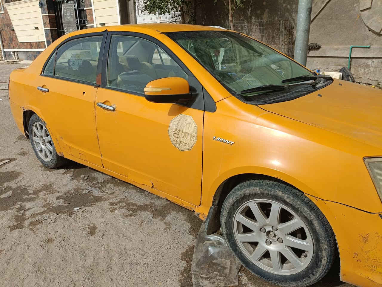 السلام عليكم جلي موبل موديل 13مصفره هيئه وغرامات سنويه لل28 مكينه شرط و كير النمره الثالثه تفلت راعيها يمي بل ناصريه السعر 22 وبيها مجال قليل ***********مكاني الناصريه
