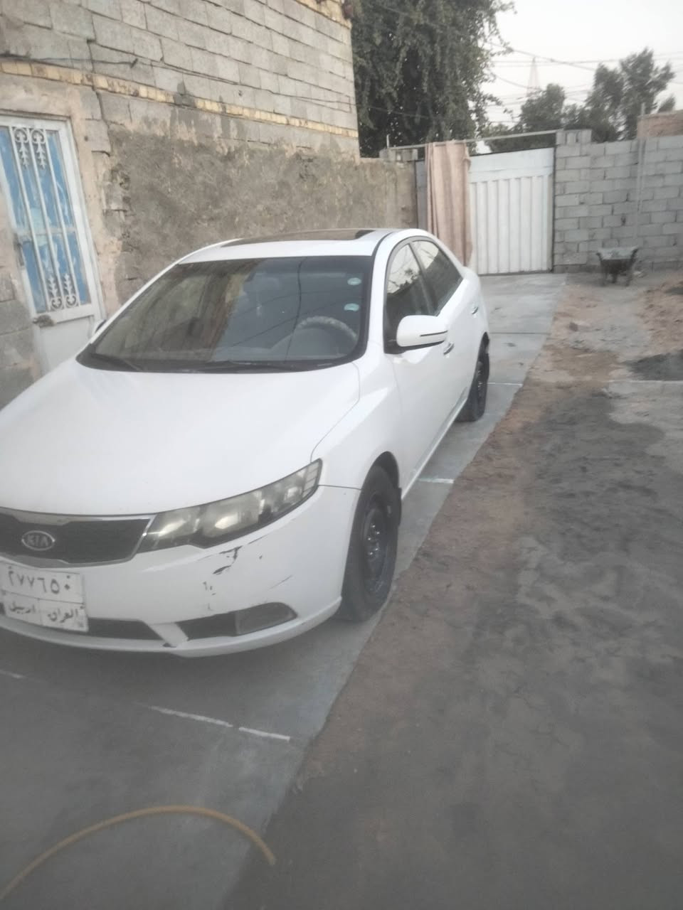 سلام عليكم سيراتو موديل2013 خليجي محرك 1600 محرك وكير جدد تبريد شغال فولل مواصفات واحد على واحد عدى البصمة فتحة مكفولة كفالة عامة بية شبر بجاملغ خلفي تصليح بارد   شفتات ستيرن مرى شفط 4 دسك  شاشة سيارة رقم اربيل تريد وكالة تريد تحويل عنوان نجف السعر 108 لتواصل ***********
