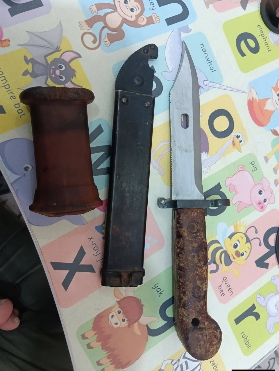 حربه روسي نظيفه جدا مكاني بغداد الغزاليه بداية شارع الظغط سعر 25الف توصيل داخل بغداد  فقط ***********
