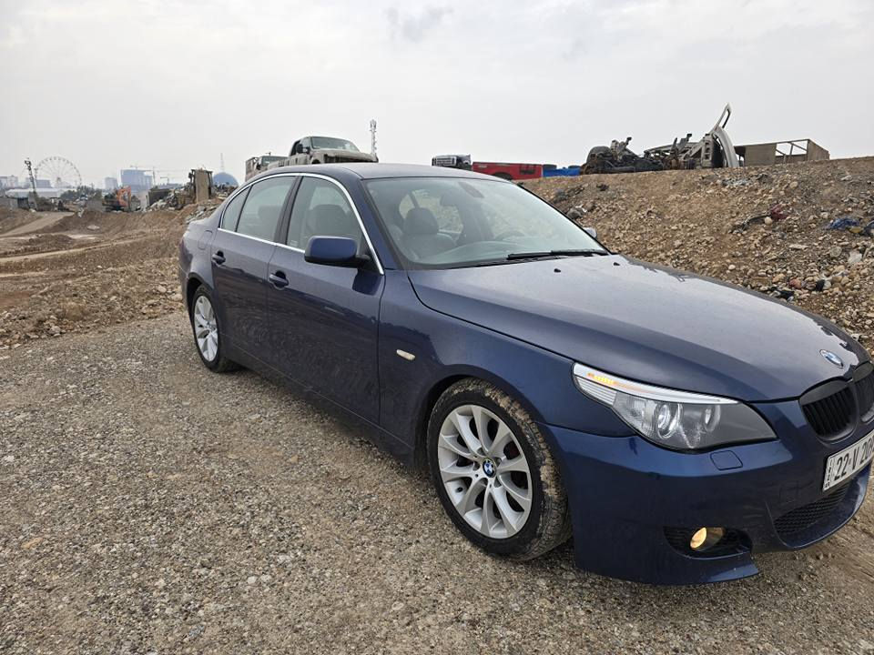 Bmw e60 520i 2003
بی ام دەبڵیوو مۆدێل ٢٠٠٣  مەکینە ٢٠ ی شەش پستۆن رەنگ نیلی فول مواسەفات تەنها سلاید نیە .. ناو رەساسی کوشین کارەبایی و جلد و هیتەر  ، لایت زینۆن بیلادی لەگەل سوکان دەسورێت ، ئاوێنە دژە فول ، تەبرید مەرکەزی ، تەلەفۆن ، دژە خلیسک ، دەعامی m sport ، زۆر مواسەفاتی تریش ، ئەم سەیارەیە رەقەم ئەوروپی بوو تازە رەقم کراوە زۆر خاوێن ماوەتەوە ، رەقەم فەحس هەزە هەمووی تازەیە ، قالبی زۆر تەنک و جوانە گێر و مەکینە نەکراوەتەوە و تەقە و رەقە هەمووی بەشەرت ، ٤ تایەی تازە لە ژێرە ، ٤ پارچە سبوغ بێ ناوگرتن ٣٠٩ هەزار رۆیشتیە نرخی ١١٩ وەرەقە و کەمێک مەجال .....ژمارەی مۆبایل *********** أربيل, العراق
