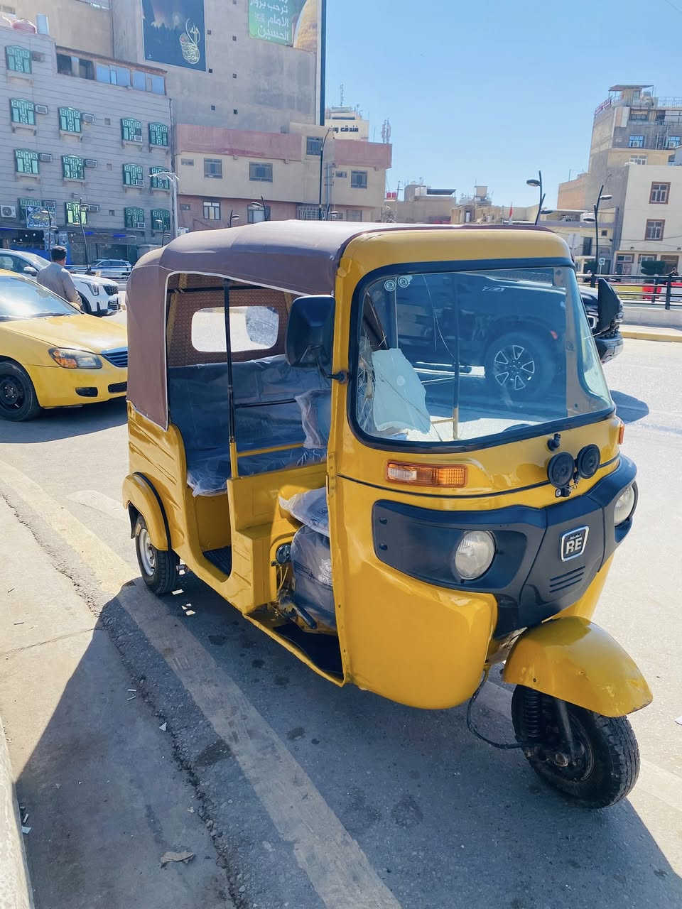 السلام عليكم تكتك للبيع مديل 19 مصبوغه عام مرقم السعر 5 ونص وبيه مجال مكاني كربلاء للاستفسار ***********
