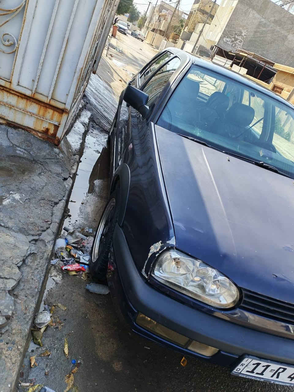 السلام عليكم للبيع كولف موديل 1994 مكينة 2000 لوحات جديدة بس السنوية ساقطة من شهر ال 9 2025 سيارة جاهزة من كل النواحي بس بيها نقوصات بسيطة   السعر 45 وبيها مجال مكاني البياع الشرطة الخامسة للاستفسار اكثر هذا رقمي ***********
