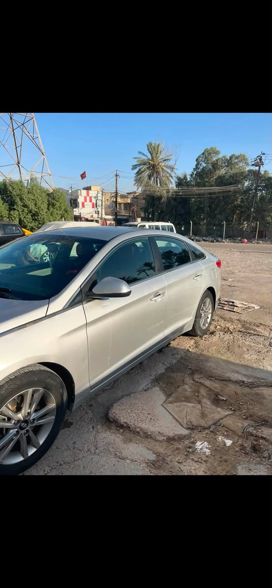 سلام عليكم ‏سوناتا للبيع 2016 ‏ 
‏رقم بغداد باسمي ￼ مستعجل على بيعها 
سعر 108￼ مكاني بغداد الشعب ***********￼￼
