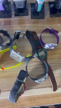 ساعة • وحده • ما ابيع قطع