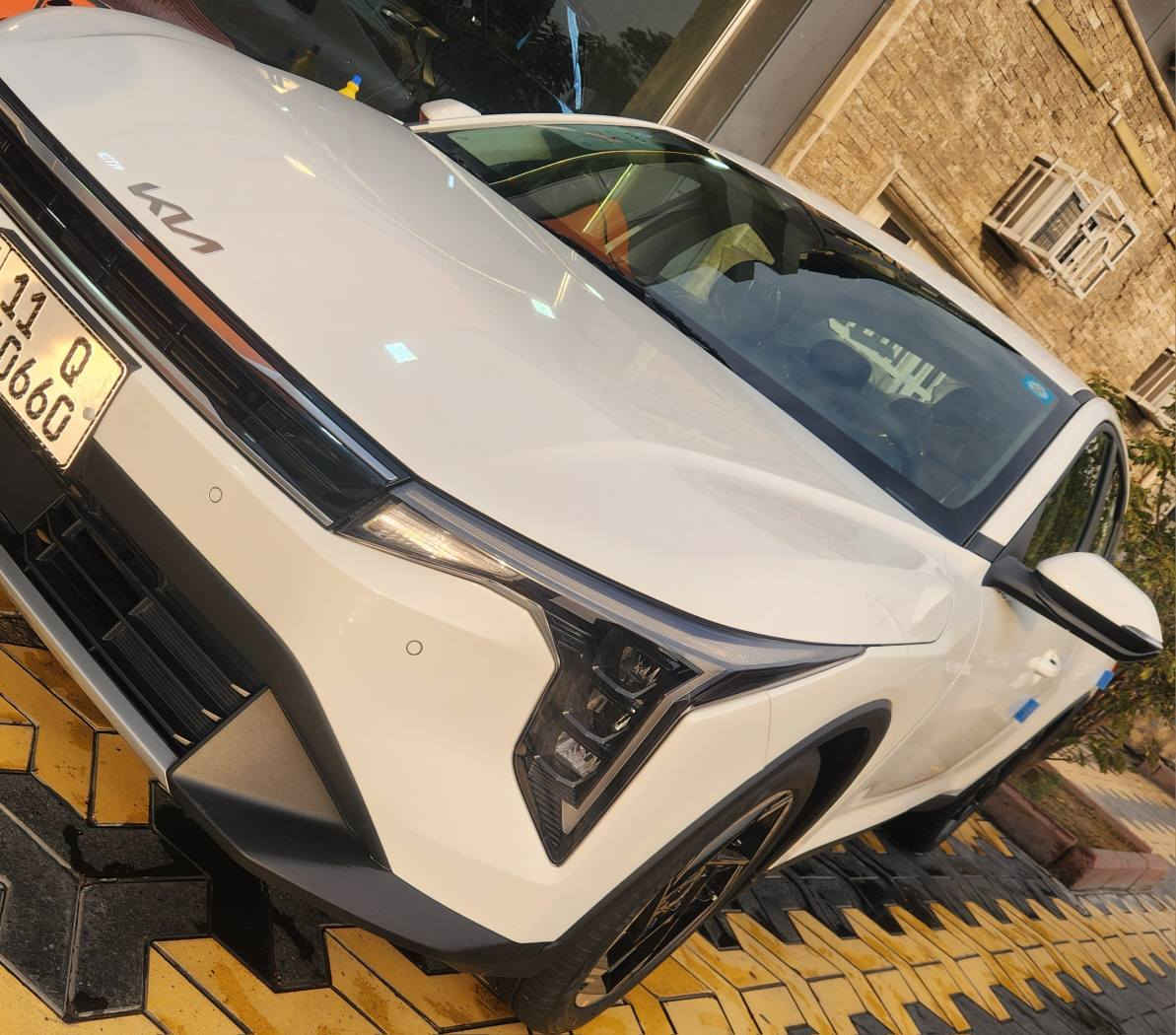 ألسلام عليكم ورحمة الله وبركاته 
للبيع .. k4 ظمان الدوليه بأسمي رقم بغدادع وضع الشركه ماشيه 3 الف 
مكفولة من كل شي الحمد لله 
مواصفات الشركة الدوليه كامل مواصفات عدا فتحة السقف 
عنواني بغداد *********** 
ألسعر وقفل 20$
