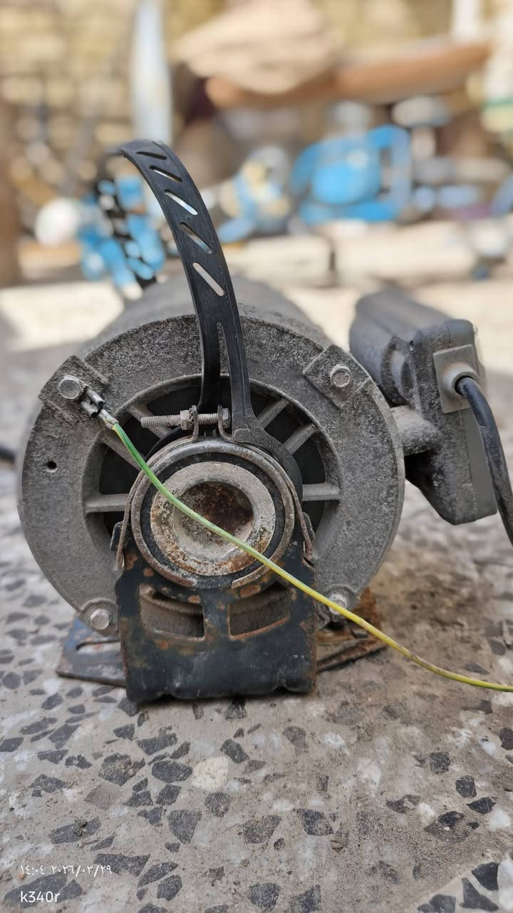 ماطور مبرده ايراني اصلي برفاب
مستخدم موسم واحد ***********
 شغال مداخل تصليح شرط الشغل والكفائه العاليه السعر المطلوب 60 الف
