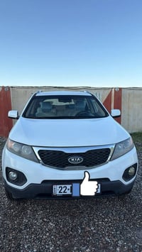 سورنتو موديل ٢٠١١  رقم اربيل دولي  ٧ راكب بيها جاملغ مصبوغ  للاستفسار ...