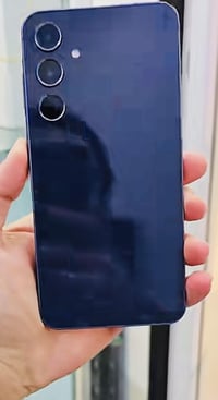للبيع سامسونج A55 ذاكرة 256+8 كامل ملحقات   صار 5 اشهر عندي بس فاتحه م...