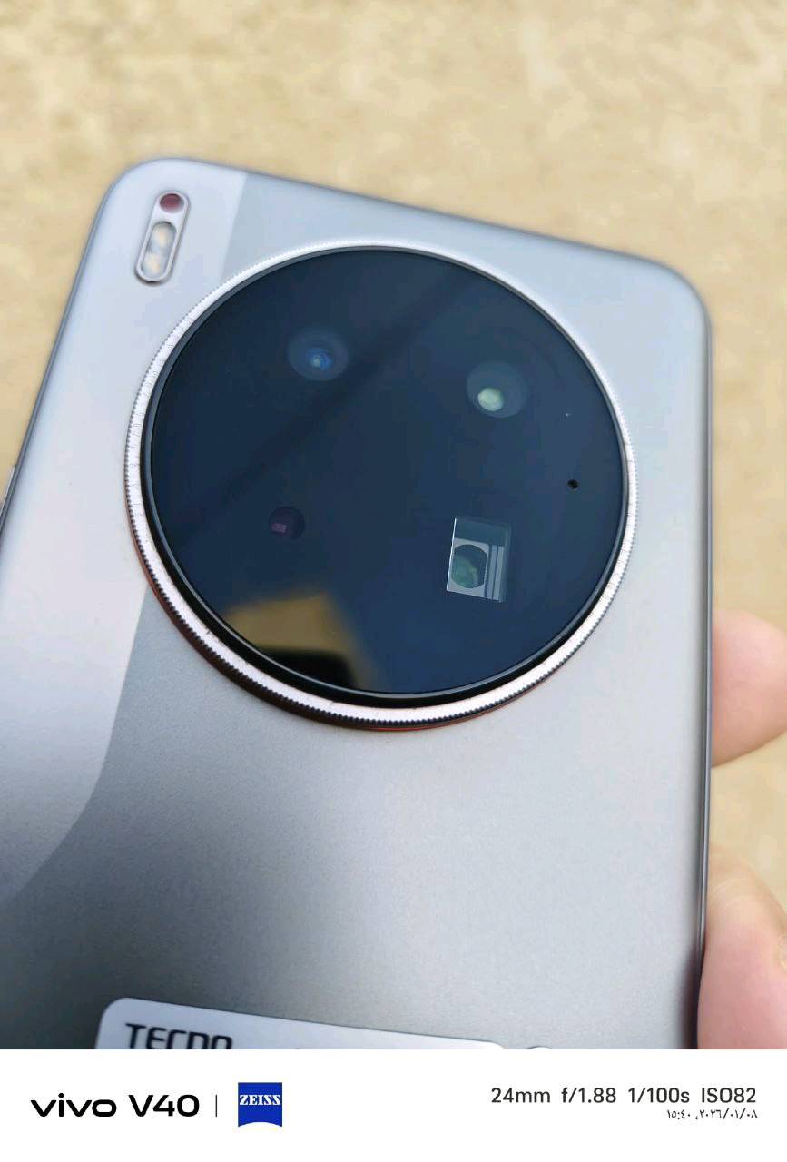 الجهاز جديد استخدام أيام بطاريه 100 معالج 8350 144Hz يدعم الألعاب 120 أفريك معيار lp68/lp69 للسقوط والماء موجوده كامل ملحقاته 
مكاني بغداد الدوره