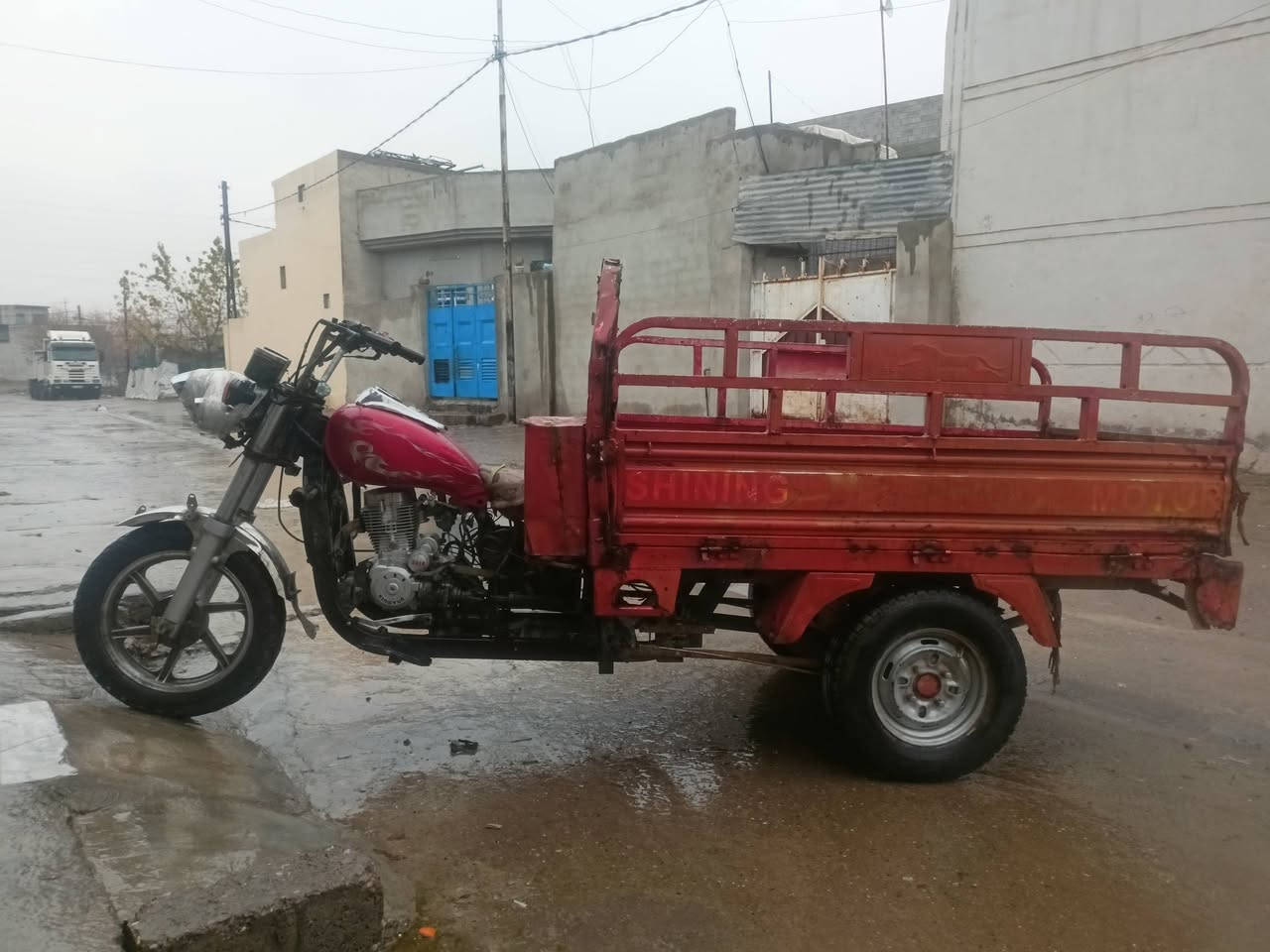 السلام عليكم
سوته للبيع موديل 2018
محرك 2018 شرط مامفتوح
شاصي شرط مكان الموصل الايمن
#السعر700 وبي مجال الطيبين
رقم الهاتف/***********
