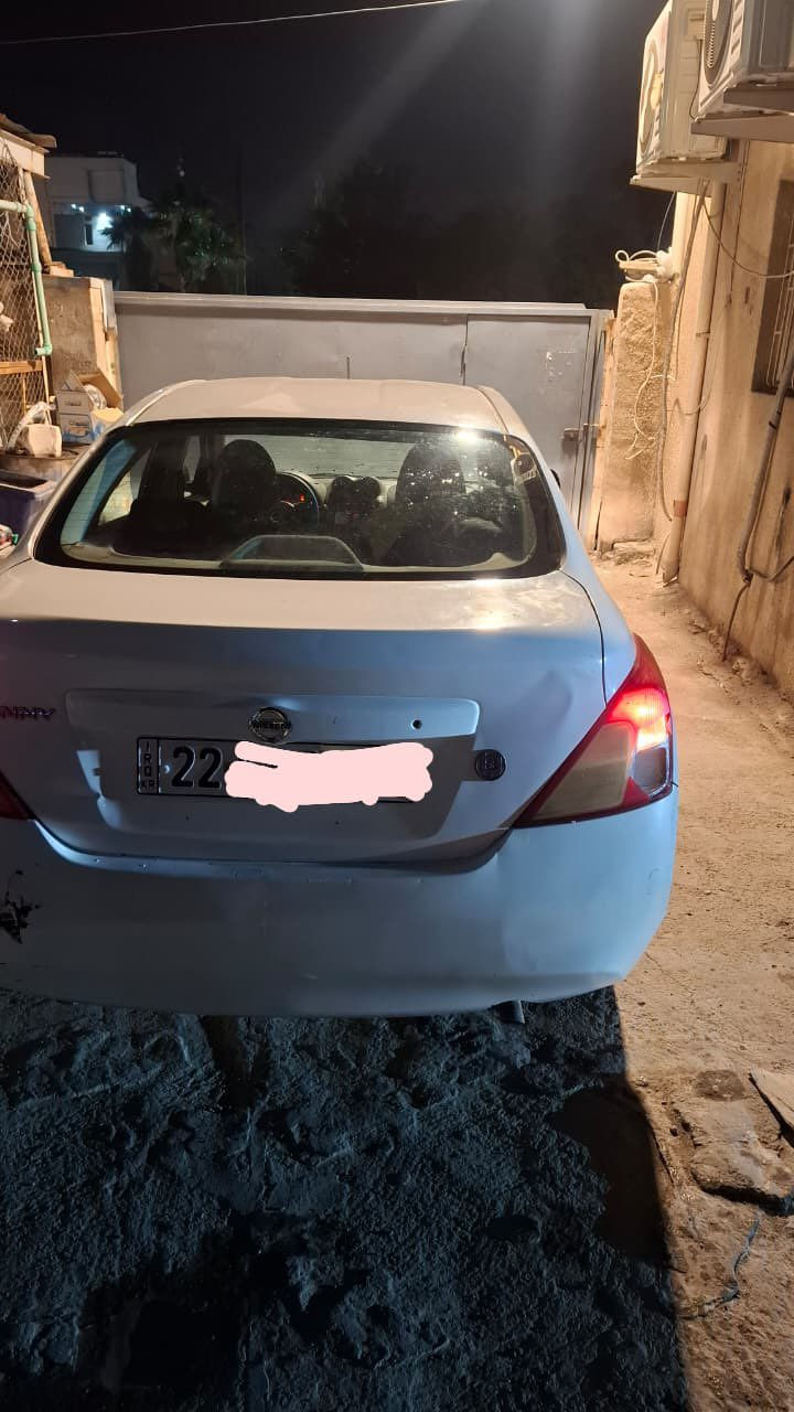 يا لله سلام عليكم شباب سيارة لبيع  ادوات نسيان سني حلوه وكاعده متومه طبق الاصل رقم الانكليزي سنويه ل30 شرط حاسبه كير ومكينه كفاله تبريد ثلج كهربيات كله شغاله ولباقي شوف العين مكاني بصرة السعر 40 وبيه مجال   رقمي ***********
