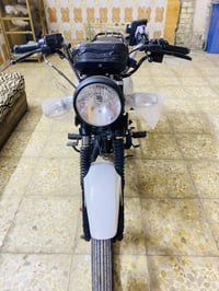 دراجة سونك للبيع بعدها جديدة مكينة بلادية اي نقص مابيها بس اشارة مكسور...