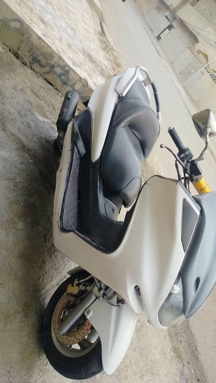 سلام عليكم متوفر ماجستة للبيع مكينة معمرة مرة وحدة ناعمة ماتصرف بانزين كهربائيات كلها شغالة عدادات كلها شغالة عدى البانزين مصبوغ درع جمالية تك رون سعر 400 بيها مجال قليل


**إذا كنت صاحب هذا الإعلان وتريد حذفه لأي سبب، رجاءا أرسل رسالة إلى الدعم الفني**