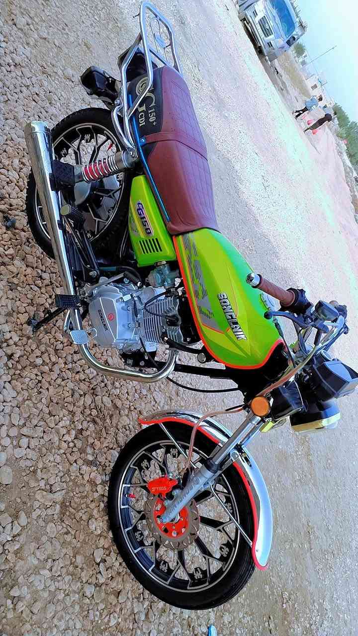 يا الله السلام عليكم دراجة البيع سيفان موديل ٢٥ مكفوله كفاله عامه أوراق كامله الدراجه جديده وحلو شرط انضف من شرط زيرو بصمه تشغيل عن بعد جهاز انذار كهربائيات سلف كله شغال لون مميز شرط زيرو السعر 775 وبيه مجال الشراي يتصل وبيه خير ويدلل ***********
