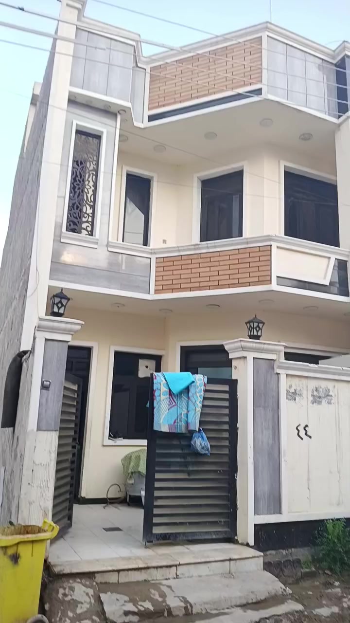 السلام عليكم بيت البيع المساحه ١٠٠ متر الواجهيه ١٦ والنزال ٦ وربع قاطين طابو زراعي سند ٢٥ البو عيثه مجمع لامل السكني  اتصال على رقم او وتساب ***********
