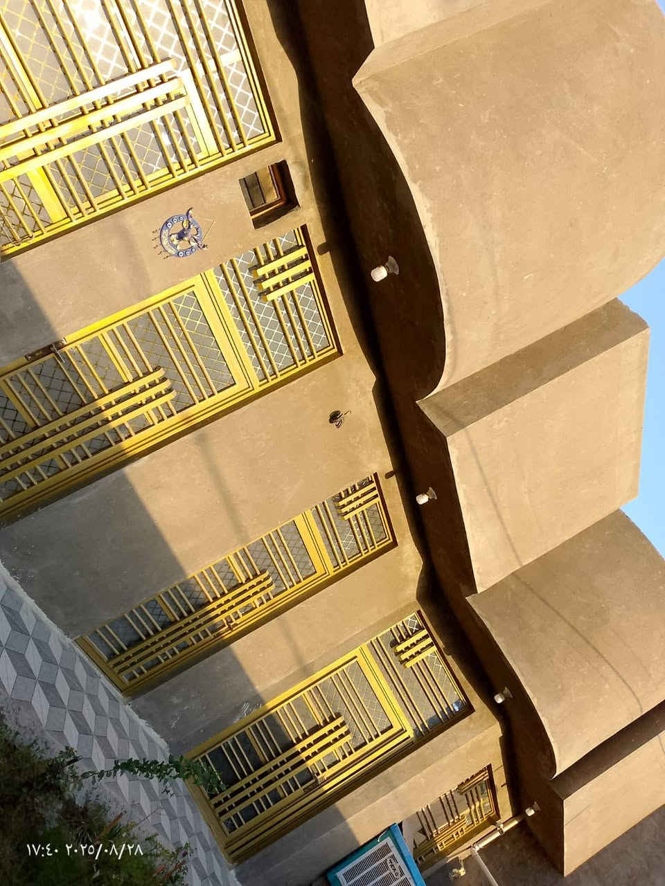 دار للبيع المساحه 240 بناء جديد يحتوي على غرف عدد 2  هول إستقبال مطبخ ولباقي مثل ماواضح بل صور علماً البيت فارغ وجاهز للتسليم اي استفسار مع صاحب الدار هاتف *********** الفلوجة, الأنبار
