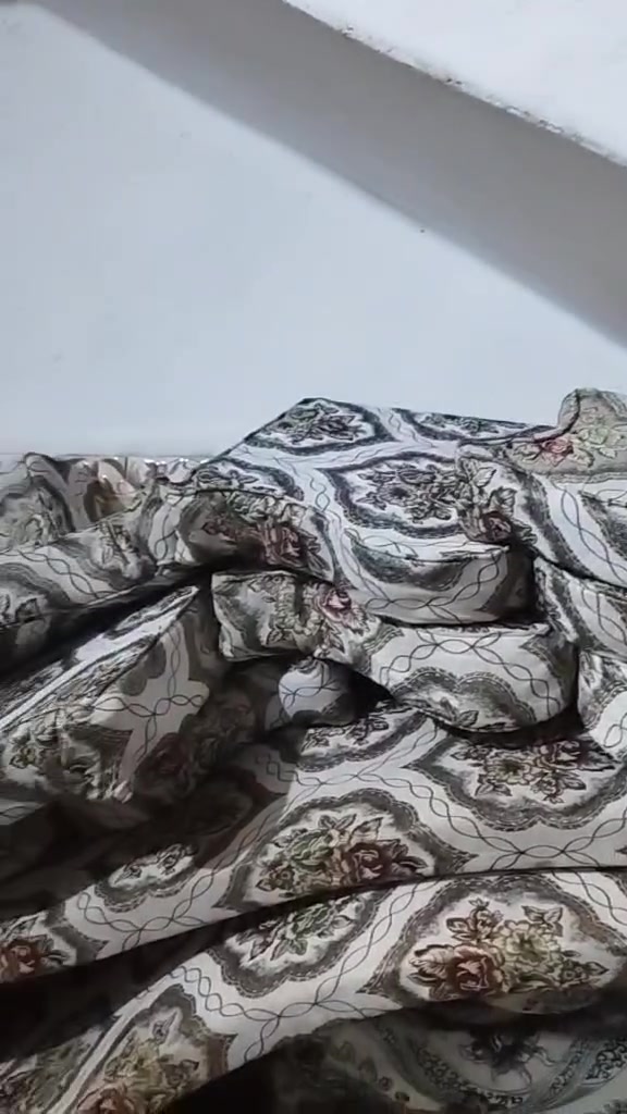 جلسه عربيه نظيفه كولش ما مستخدمه للبيع
اكثر من 14متر ..تقريب جلسه وربع
وجهين ..بيها سحاب على طول الدوشك 
موديلها ..ملكي ضغط عالي مابيها اي ظرر 
فيدو مفروش ...وفيديو اللي مافروش اللي زايد بيها 
مكاني حي الوفاء 
 السعر   500


**إذا كنت صاحب هذا الإعلان وتريد حذفه لأي سبب، رجاءا أرسل رسالة إلى الدعم الفني**