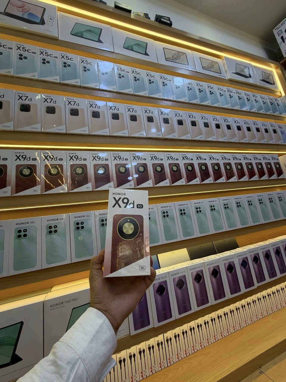 السلام عليكمً متوفر عرض خاص بسعر  جوه السوك جديد
متوفر جميع اجهزه هونر من الايبادات والاجهزه بسعر 🔥🔥 جوه السوك وانسب شي متوفر يمنه وعرض خاص لاصحاب الجملة

_ا🔥🔥

———————

 ضمان يومين

فحص وستخدام معه وصل ضمان

_متوفر بيع بلتقصيد المريح لحاملي ماستر الرافدين حصرا استقطاع مباشر  بدون حجز الماستر

——————————————-

عنوانه شارع المصورين قرب مصور سومر 

متوفر توصيل داخل ديوانيه 

مركزز ضياء فون 

لاستفسار ***********

#نشتري_جميع_لاجهزه_المستخدمه_وجديده
