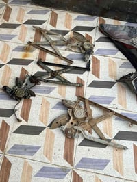 غراض سيدان للبيع قيم بل يرضي الله ٠٧٧٦٣٨٢٩٠٩٧