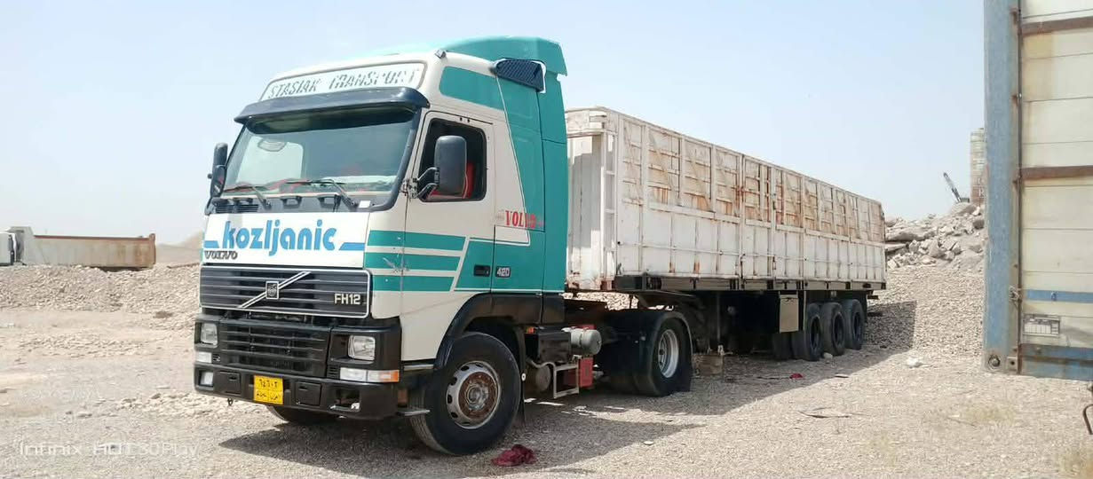 السياره كير محرك اكسن شرط الراس طخم تاير رقم سليمانيه السنويه نافذه ب٢٠٢٠ مربوطه جوانب متحركه ٣ محاور تك تاير تريد وكاله تريد تحويل***********

