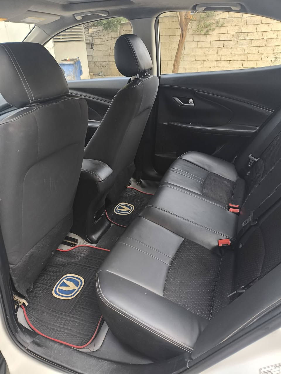 سلام عليكم شانجان سفن L7 موديل 2020 رقم بغداد مشروع وطني  كفاله من الضربه والتبديل كير مكينه تدفئة تبريد كفاله مكان السياره النجف الكوفة السعر86  ورقة وبيهه مجال وشرط التحويل شرط التحويل للاستفسار ***********
