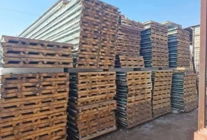 بسم الله الرحمان الرحيم على بركه الله تم اليوم وصول كميات كبيرة من السندويج جديد  والمستخدم والبوري شخاطه توجد خدمة توصيل حسب الاتفاق تنويه هام واشتري جميع انواع السندويج المستخدم الجبلونات والحقول السقايف يوجد كادر تفصيخ بس تصل والباقي علينا مكاني كربلا حي الغدير رقم ***********
