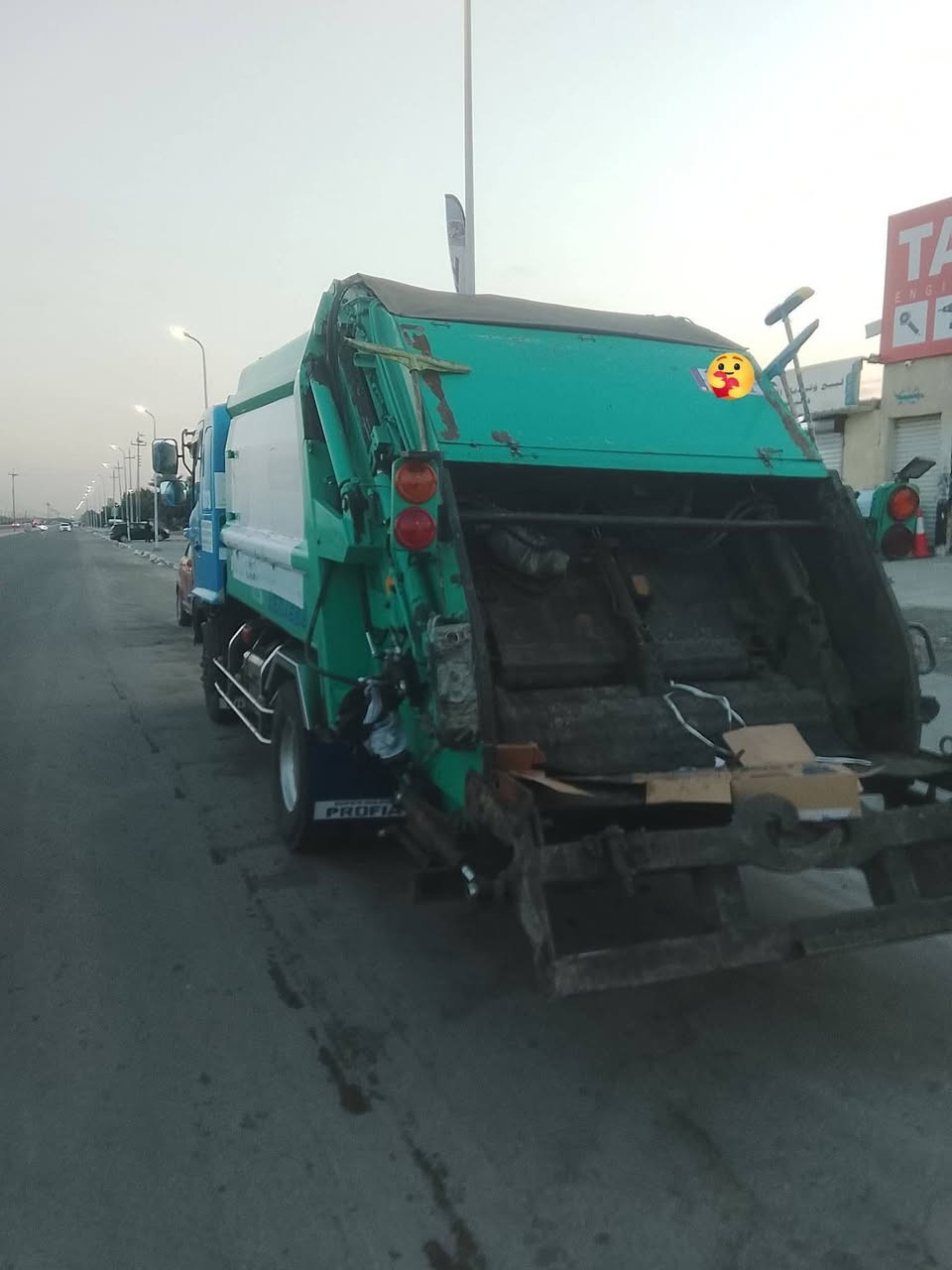 سلام عليكم هينو كابسه البيع رقم بصره نكليزي مكينه 80 سياره حيل جديده عوزه بس تبريد رقم ستفسار ***********
