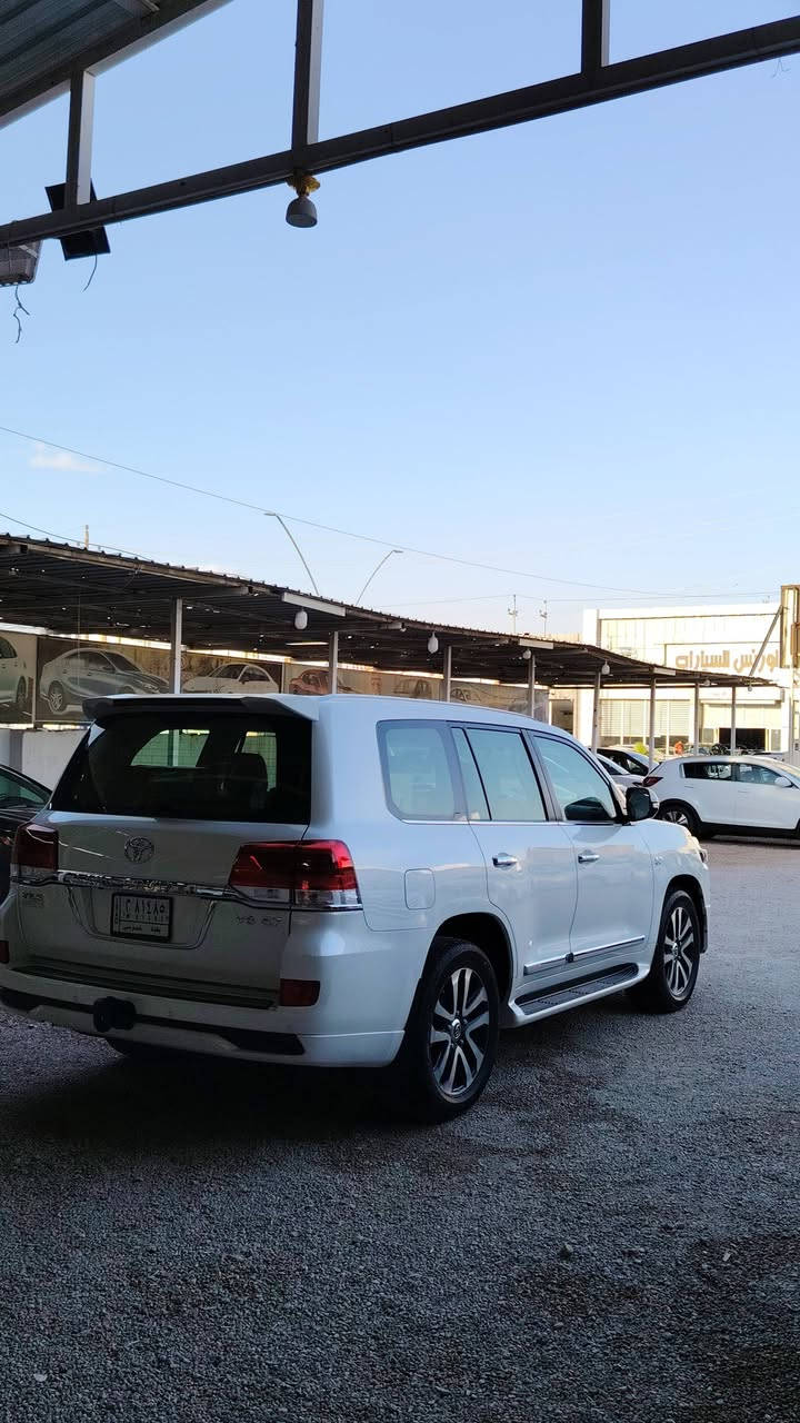 لاند كروزر VXS
5. 7
مواصفات لگزس

فول مواصفات

جگات
5 كاميرات
 شاشات خليفة

رقم بغداد

ماشية : 158 الف كيلو متر

للتواصل
***********
***********

#سيارة_ابو_صگر_معرض_الغسق
