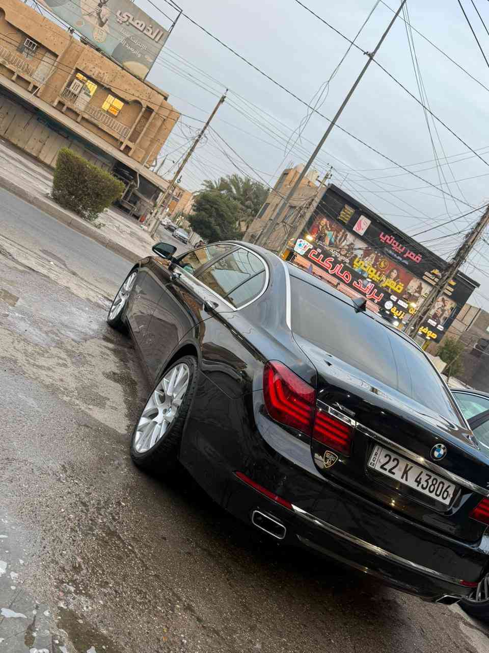 السلام عليكم BMW موديل 2014 اصل خليجيه السياره كفاله عامه ماعده البنيد مصبوغ مكينه 8 سلندر توين تيربوه يعني صاره المواصفات شنو الي ابالك بيهه فول الفول للاخير السياره جاهزه من كلشي السعر 210 يعني شدتين وعشر ورقات قفل قفل من الاخير للاتصال *********** مكاني الدوره حي الصحه

