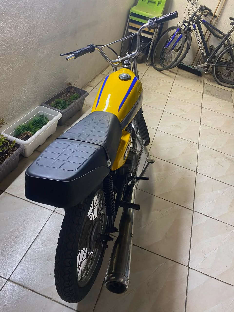 دراجه 4 كير محوره رياضي قفاز 140 كفاله عامه كفاله سرقه ومكاتبه شرط الفحص كامله بدون اي نقوصات 
السعر 550 او مراوس 
مكاني بغداد اليرموك


**إذا كنت صاحب هذا الإعلان وتريد حذفه لأي سبب، رجاءا أرسل رسالة إلى الدعم الفني**