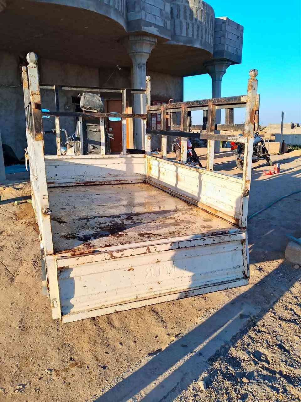 السلا عليكم ستوته للبيع موديل 14 نظافه موضح بالصوره مكان عبيدي***********
