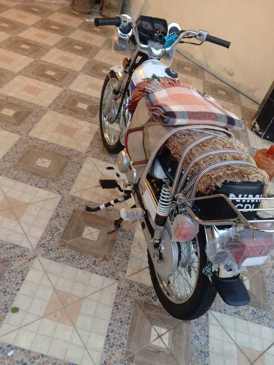 سلام عليكم دراجه للبيع نامه متياز صارله 3 اشهر من طالعه نضافه فوللل دراجه ما متعوبه  السعر 700 بيه مجال رقميي*********** ما متواجد لا خاصصص
