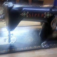 مكينة خياطة