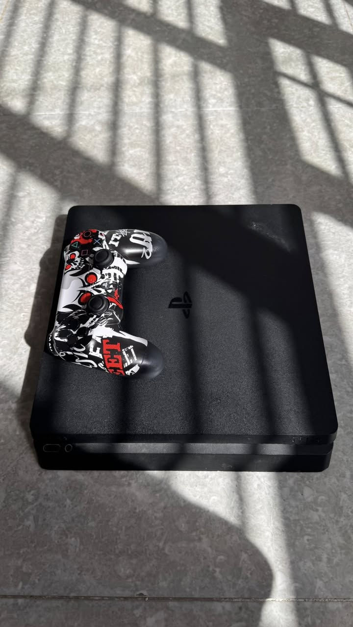 سلام عليكم بلي فور سلم للبيع كامل ملحقات سعر ٢٠٠ قفل.
الرقم : ***********
عنوان : الحسينية
