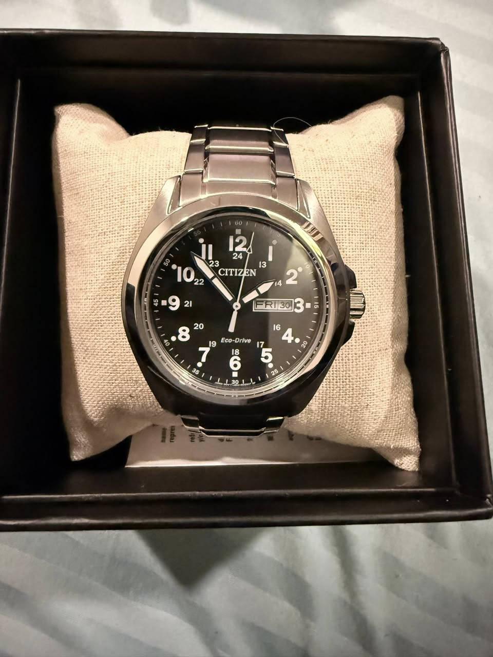 سلام عليكم
ساعه ستنزن Citizen Eco Drive جدا نظيفه اكيد اصليه مستخدمه كلش قليل ضمان سنتين دولي وياها علبه الاصليه وكارت ضمان من شركه العلا  بدايه شهر ١١ ٢٠٢٥ والكارتونه الاصليه كلها موضحه 
بالصور اكيد 
عنواني بغداد السعر المطلوب٢٥٠  الف 
***********
