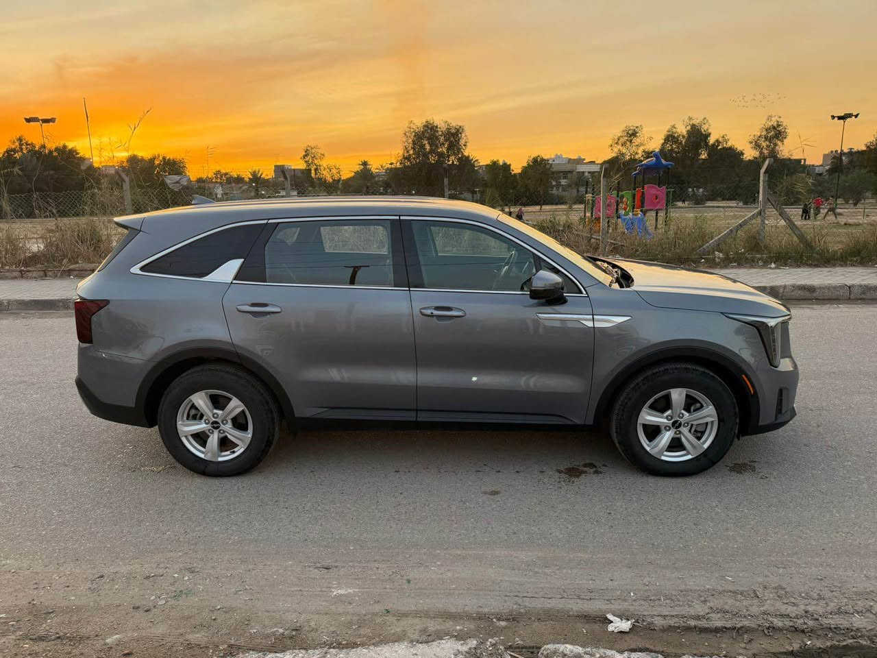 سورنتو 2024 وارد امريكي نص فول مكينه 2500 سبعه راكب بدون بجم بدون ايرباك حادث باب وجاملغ مبدلات سياره كلش جديده دخول جديد ترقيم جديد 
السعر 225 
بغداد الزعفرانيه ***********
السياره داخل كتاب شهداء - تستلم وكاله بغداد, العراق
