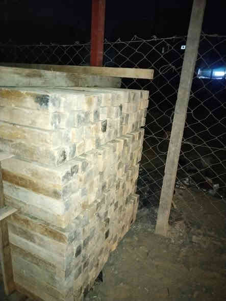 سلام عليكم سير للبيع ٣ متر ٧ × ٧ شغله وشغلتين
شراي يتصل فقط *********** العدد مكاعب
