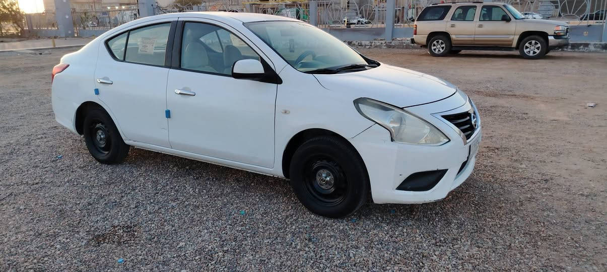 سلام عليكم من رخصت الأدمن المحترم نيسان سني هندي 2016 مكفوله كير محرك تخم تاير حداده بديها مابيه صبغ ولاتبديل قطع بيها طرف البنيد كلش قليل بارد وبيها رصعاد قليله كلش حره سعرها 85$ وبيها مجال مكان السياره بصره الزبير ***********
