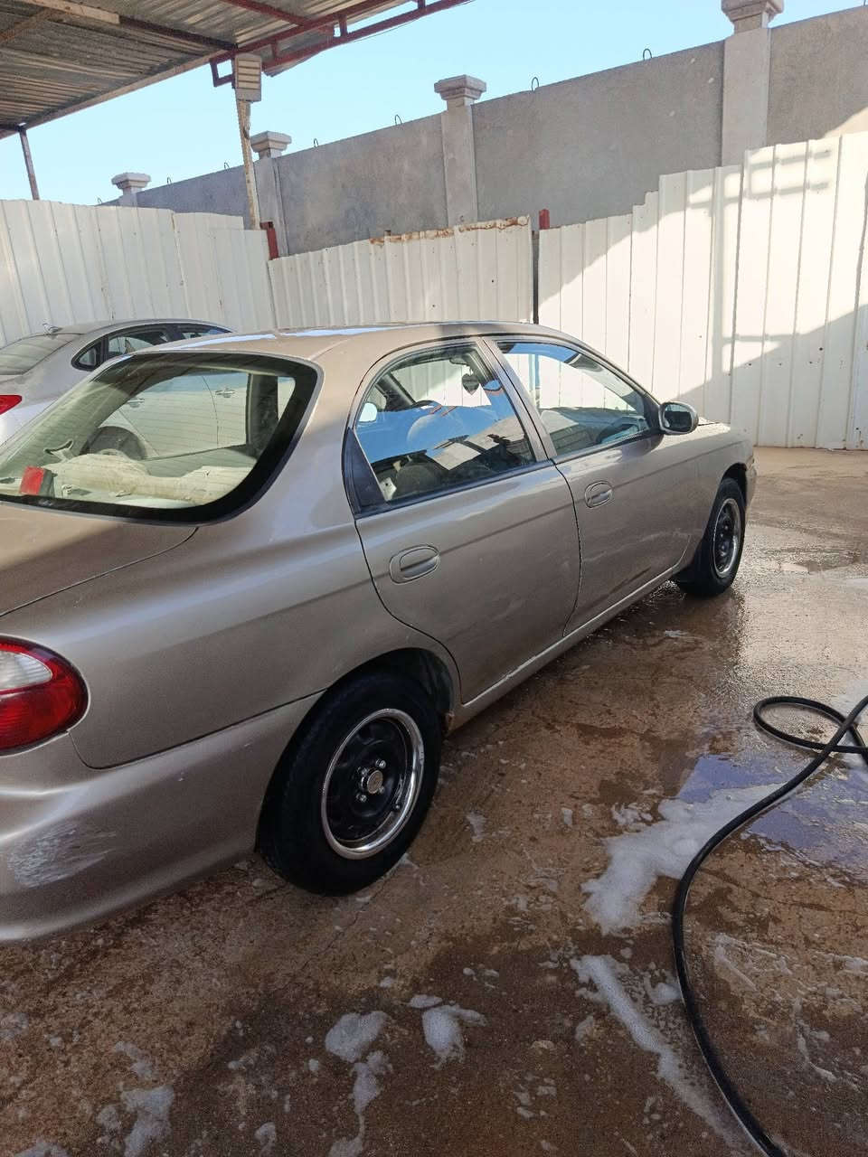 سلام عليكم كية سيفية موديل 2000مكينة وكير حاوية حدادية وصط تبريد فقط ليك وغاز كلة كامل للبيع او مراوس حسب القناعة راعيهة يمي بكربلاء السعر 30وبيهة مجال عنواني كربلاء المقدسة قريب مستشفى الكفيل ***********
