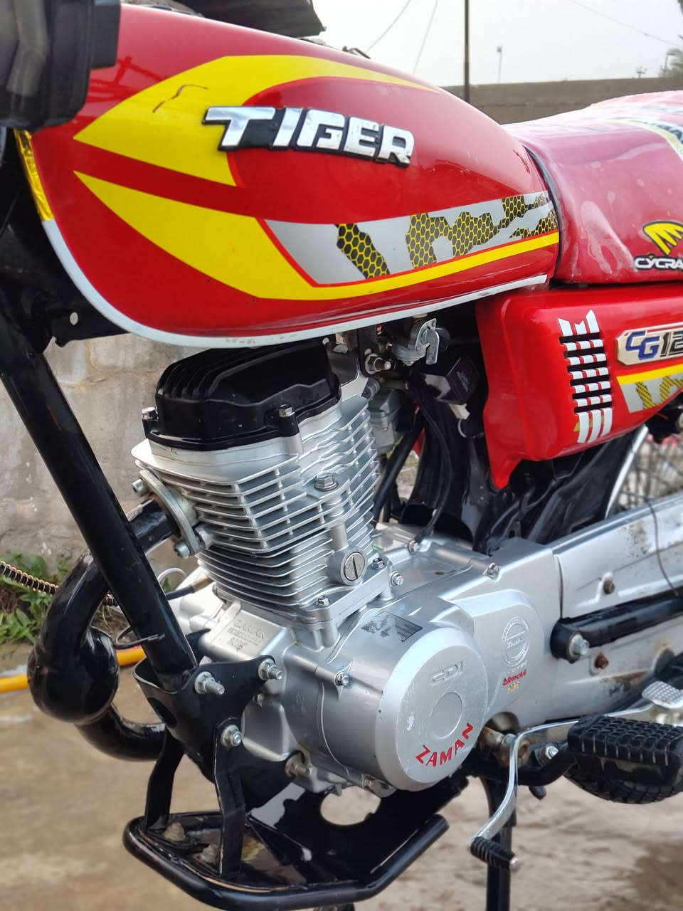 ماطور ايراني محرك سونيك زمان
موديل 25 محرك شرط كله فول كلشي ما يردلو بس شاشه ما يشتغل  بقيه كلو شرط مكاني سهل نينوى سعر 720 بيه مجال

المو شراي لا يكسر بسعر جماععه 600 و جو لا ترسل
***********
