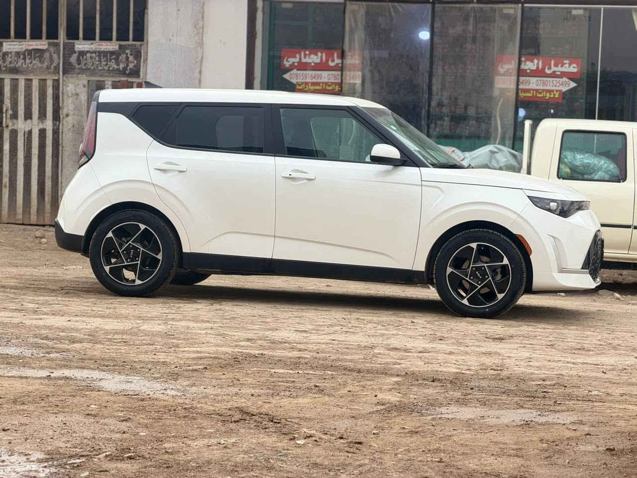 كيا سول 2023  حادث جاملغ أمامي أيسر بدون داخل فول مواصفات فتحه بصمه كشنات تدفئه رادارات خلفي وامامي توقف ذاتي تشغيل عن بعد مرقم قادسيه حره ماشيه ٩٠ ميل مكاني الديوانيه السعر 162 بيها مجال قليل مكاني الديوانيه ***********
