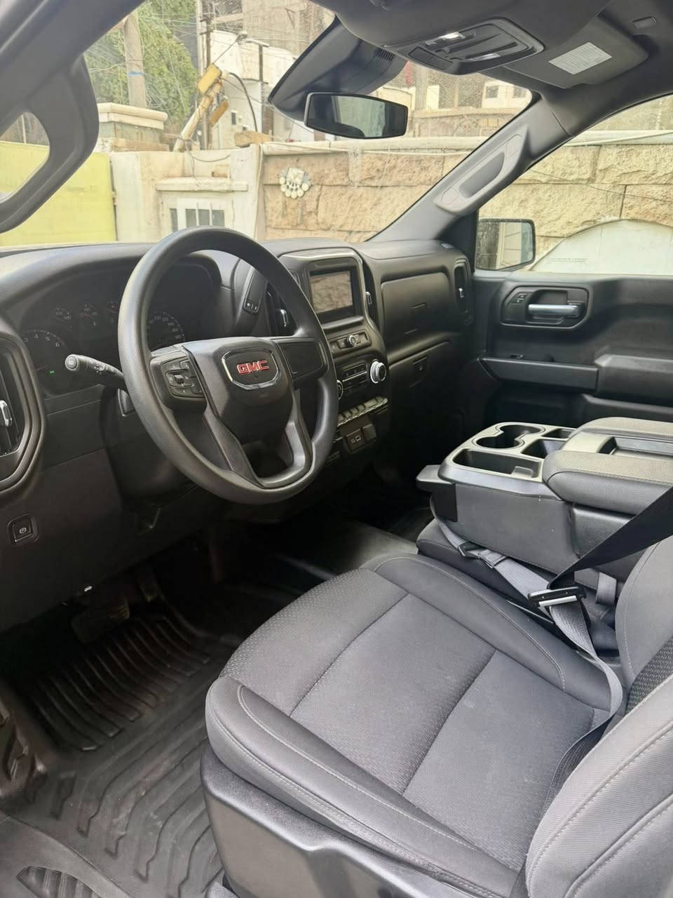 جي ام سي سيرا 2023 السعر بلاش 265
دخول جديد رقم اربيل باسمي )  
حادثها جاملغ وربع البنيد بدون اريباك ستيرن فقط يعني بيها صبغ قطعتين 
السياره بحالة الزيرو ماشية 13 
 محرك 8 سلندر 5300 سي سي 
. شاشه كبيرا (كار بلي & اندري اتو ) 
. كشنات مخمل 
. غطاء صندوق ذكي كهربائي تحكم ريمونت وتحكم من خلال الهاتف مع انارة 
  لايت زنون 
 تحديد مسار 
  تحديد سرعه 
  تحذير عند الاقتراب من الاشخاص 
  شاحن وايرلس 
 تشغيل عن بعد 
 اتو ستوب 
 ماشيه فقط 13 الف السيارة بحالة الزيرو 
السيارة بعد احلى من الصور 
 تايرات جبلي ونظام تعليق جبلي 
 ويل جبلي اسود بلاد 
 عنواني بغداد 
***********
