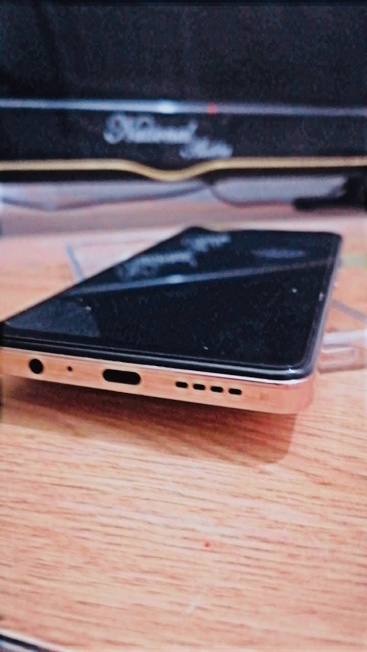 1- ذاكره 256
2- رام 12
3- واط 45W
4- بطاريه 6000
5- ببجي 60 فريم
!! أكله بلادي اي عيب مابي مستخدم قليل حيل نضافه فول اسعر 170 اوبي مجال للشرايه 5- تواصل
(***********)
وتساب او اتصال او خاص متوفر